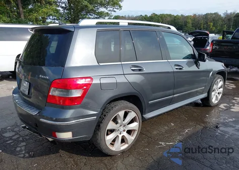 2010 Mercedes-Benz Glk 350 4Matic z USA, uszkodzony, nr VIN WDCGG8HB8AF379451